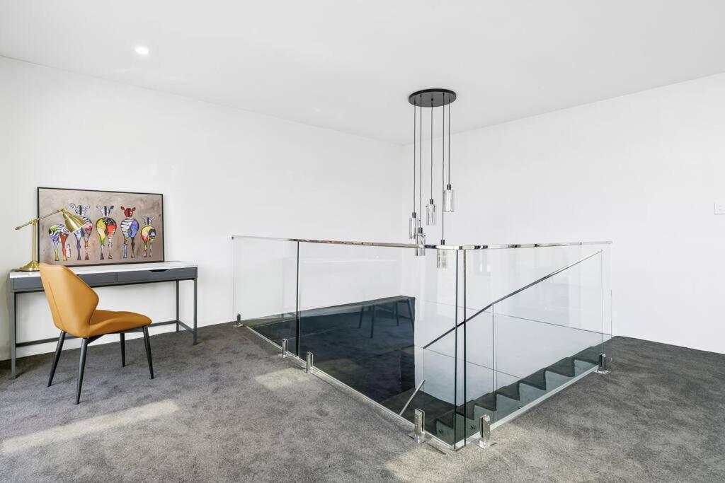 Apartment King's Deluxe In Newtown *