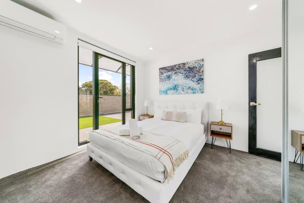 King's Deluxe In Newtown * Sydney