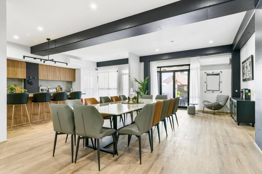 King's Deluxe In Newtown Apartment Sydney